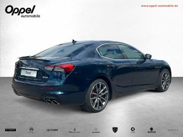 SPOTICAR Maserati Ghibli Modena Q4 My23 Carbon-pack * Fuoriserie Gebraucht - Limousine Benzin  - Ansbach - 1201217242_3