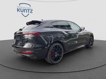 SPOTICAR Maserati Levante Trofeo V8 Pano-schiebedach, Standheizung Gebraucht - Geländewagen Benzin  - Gettorf - 1201195366_5