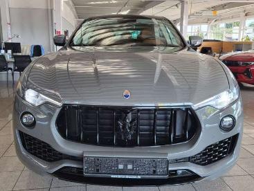 SPOTICAR Maserati Levante 3.0 Turbo V6 Premium Lackierung Sound Gebraucht - Geländewagen Diesel Grau - Luckau - 1201229868_3