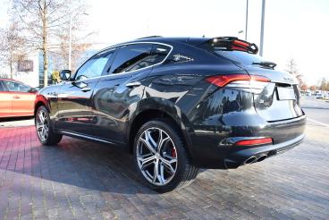 SPOTICAR Maserati Levante Gran Sport*pano*luft*carplay*navi*21zoll Gebraucht - Geländewagen Diesel Schwarz - Braunschweig - 1201272152_5