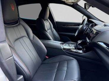 SPOTICAR Maserati Levante Modena - Maserati Regensburg Gebraucht - Geländewagen Benzin Weiß - Regensburg - 1201281735_3