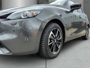 SPOTICAR Mazda 2 Homura Aka 1.5 Hud Ad Led Blendfreies Fernl. Acc A Gebraucht - Kleinwagen Benzin  - Hamburg - 1201169212_4