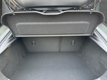 SPOTICAR Mazda 3 2,5i Auto.nagisa Hud Sitze Leder Alcantara Bose Me Gebraucht - Limousine Benzin  - Hamburg - 1201213107_5