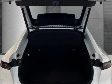 SPOTICAR Mazda 6 E Takumi 69kwh Hud Panorama Soundsystem 360 Kamera Gebraucht - Kombi Elektro Weiß - Lübeck - 1201299811_5
