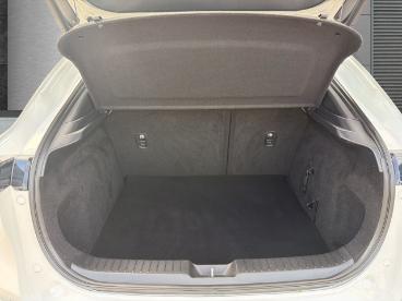 SPOTICAR Mazda Cx-30 Selection 18´´alu Hud Navi Led Acc El. Heckklappe Gebraucht - Suv Benzin Weiß - Hamburg - 1201345495_5