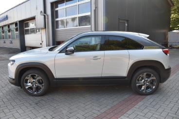 SPOTICAR Mazda Mx 30 Mx-30 E-skyactiv Gebraucht - Geländewagen Elektro Weiß - Papenburg - 1200967587_2