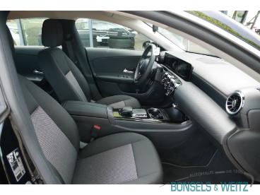 SPOTICAR Mercedes Cla Cla-shooting Eu6d Automatik Ahk-klappbar Navi Digi Gebraucht - Coupé-cabrio Benzin  - Erkelenz - 1201153445_5