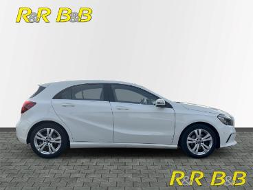 SPOTICAR Mercedes A-klasse Classe A A-klasse Cdi At Navi+kamera+shz+led Gebraucht - Limousine Diesel  - Paderborn - 1201204577_4
