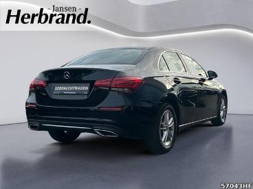 SPOTICAR Mercedes A-klasse Classe A +pdc+bluetooth+keyless+carplay Gebraucht - Limousine Benzin  - Neuss - 1201215315_3