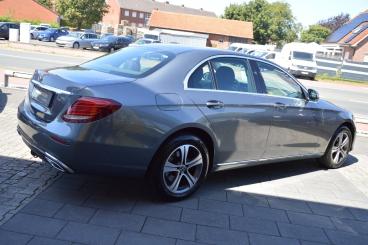 SPOTICAR Mercedes E-klasse Classe E 4matic/avantgarde/ahk/led High Perf./kamera/navi Gebraucht - Limousine Benzin Grau - Saerbeck - 1201329027_4