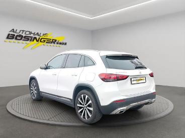 SPOTICAR Mercedes Gla D 4matic Nav/sound/pano/ahk/allwetter Top Gebraucht - Suv Diesel  - St. Georgen - 1201275533_5