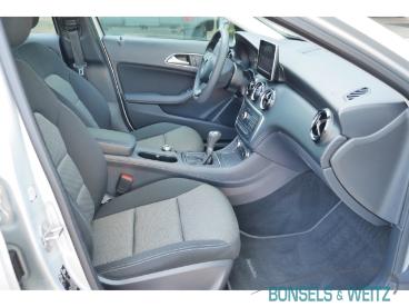 SPOTICAR Mercedes Gla Navi Shz Klima Funkfernbedienung Pdcv+h Freisprech Gebraucht - Suv Benzin Silber - Erkelenz - 1201290845_5