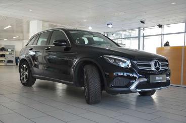 SPOTICAR Mercedes Glc D Exclusive 4-matic Navi/led/shz/temp/ahk Gebraucht - Suv Benzin Schwarz - Schöningen - 1201200462_4
