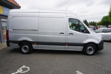SPOTICAR Mercedes Sprinter Sprinter Gebraucht - Nutzfahrzeug Diesel Silber - Dresden - 1201133458_2