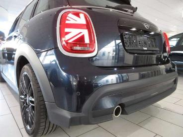 SPOTICAR Mini Cooper Lassic Trim Led/navi/shz/pano/leder Gebraucht - Kleinwagen Benzin Schwarz - Schöningen - 1201271338_4