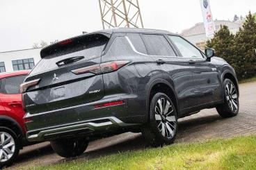 SPOTICAR Mitsubishi Outlander Outlander My25 2.4 Phev 4wd Intro Edit Gebraucht - Suv Plug-in Hybrid Schwarz - Moenchweiler - 1201283671_1