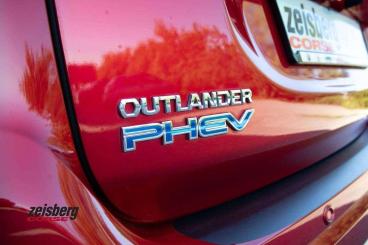 SPOTICAR Mitsubishi Outlander 2.4 Phev Spirit Plus 4wd Ahk*led*navi* Gebraucht - Suv Plug-in Hybrid Rot - Moenchweiler - 1201304880_4