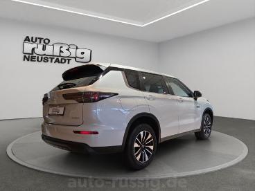 SPOTICAR Mitsubishi Outlander Plug-in Hybrid Basis 2.4 (306 Ps) 4wd Gebraucht - Suv Plug-in Hybrid Weiß - Neustadt In Sachsen - 1201326041_5