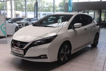 SPOTICAR Nissan Leaf 40 Kwh N-connecta Gebraucht - Limousine Elektro  - Wilhelmshaven - 1201134666_1