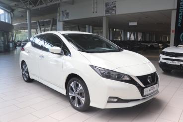 SPOTICAR Nissan Leaf 40 Kwh N-connecta Gebraucht - Limousine Elektro  - Wilhelmshaven - 1201134666_2