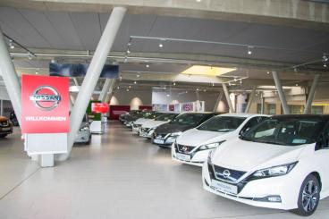 SPOTICAR Nissan Leaf 40 Kwh N-connecta Gebraucht - Limousine Elektro  - Wilhelmshaven - 1201134666_3