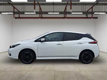 SPOTICAR Nissan Leaf Navi+lrh+led+rfk+pdc E+ N-connecta Gebraucht - Limousine Elektro  - Rostock - 1201211209_3