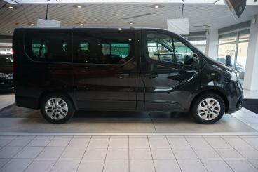 SPOTICAR Nissan Nv300 Premium 8-sitzer, Navi, Klima, Sitzheizung Gebraucht - Nutzfahrzeug Diesel Schwarz - Dresden - 1201132706_2