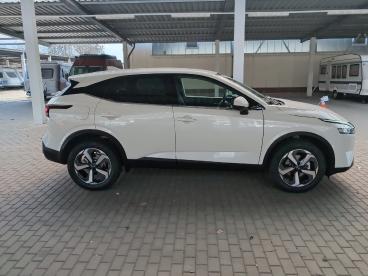 SPOTICAR Nissan Qashqai 1.3 Dig-t N-connecta (euro 6d) Gebraucht - Suv Benzin Weiß - Leipzig - 1201244217_4