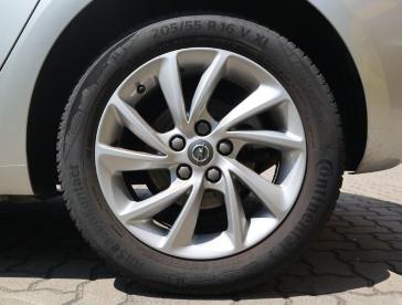 SPOTICAR Opel Astra K 5trg 1.2 Eleg Led/agr+/f-kamera/pdc/navi Gebraucht - Limousine Benzin Silber - Luckenwalde - 1201184165_2