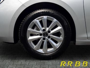 SPOTICAR Opel Astra L Elegance 1.2 Turbo Navi+ahk+shz+carplay+dab+lhz+ Gebraucht - Limousine Benzin Silber - Paderborn - 1201222587_5