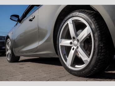 SPOTICAR Opel Cascada Innovation 1.4 Led Pdcv+h 2-zonen-klima Bi-xenon A Gebraucht - Coupé-cabrio Benzin Grau - Lünen - 1201243547_5