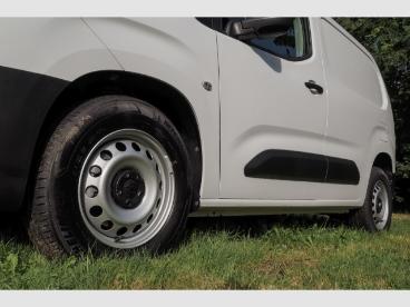 SPOTICAR Opel Combo -e Cargo Edition 50kwh Pdc Klima Dab Tempomat Gebraucht -  Elektro  - Lünen - 1201098533_5