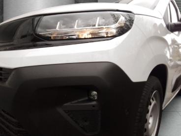 SPOTICAR Opel Combo Cargo Edition 1.5d 8-at Clima-access & Go Comfort-co Gebraucht -  Diesel Weiß - Berlin - 1201190745_4