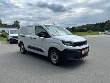 SPOTICAR Opel Combo Cargo E Cargo 1.5 Basis Xl *winterpaket*kamera* Gebraucht -  Diesel Weiß - Furth Im Wald - 1201303957_2