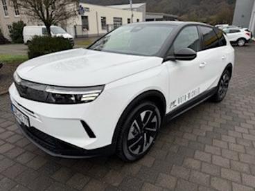 SPOTICAR Opel Grandland 1.2 Turbo 48v Hybrid Gs Gebraucht - Suv Benzin Weiß - Saarburg - 1201216390_3