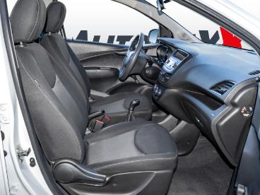 SPOTICAR Opel Karl Selection Gebraucht - Kleinwagen Benzin Weiß - Aachen - 1201260718_3