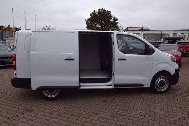 SPOTICAR Opel Vivaro Cargo 2.0 Diesel L2h1 At, Holzboden Gebraucht -  Diesel  - Heilsbronn - 1201220064_3