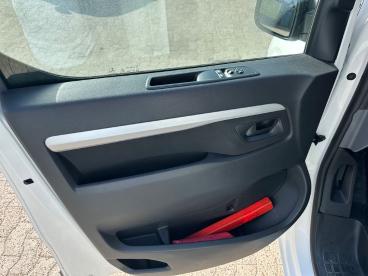 SPOTICAR Opel Vivaro Doka M Edition 6-sitzer Doppelkabine+pdc+ Gebraucht -  Diesel Weiß - Ottersberg - 1201237194_5