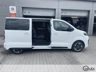 SPOTICAR Opel Zafira Life Zafira Life Innovation M Navi Leder Xenon Gebraucht - Familienauto Diesel Weiß - Bremen - 1201195984_5