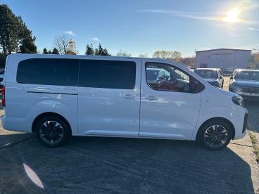 SPOTICAR Opel Zafira Life Edition 2.0 D Xl L3 Eat 8 Gebraucht - Familienauto Diesel Weiß - Berlin - 1201201311_4