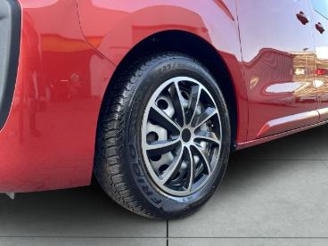 SPOTICAR Opel Zafira Life Edition Hud,ahk,navi,carplay,kamera Gebraucht - Familienauto Diesel Rot - Schwerin - 1201249406_4