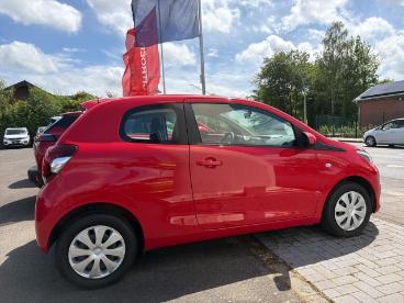 SPOTICAR Peugeot 108 Active Vti 72 Stop & Start 3-turer Gebraucht - Kleinwagen Benzin Rot - Münster - 1201289339_2