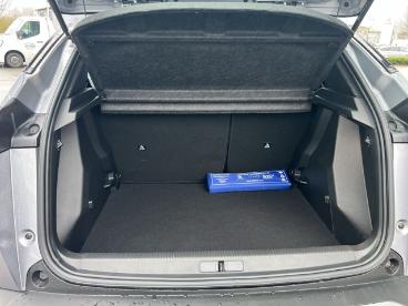 SPOTICAR Peugeot 2008 Active Elektro 136 Klimaautom Dab Shz Gebraucht - Suv Elektro  - Münster - 1201225054_5