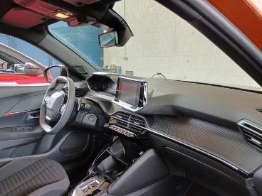 SPOTICAR Peugeot 2008 1.2t Active Pack Navi/shz/kamera/sport/dab Gebraucht - Suv Benzin Orange - Schöningen - 1201309325_3