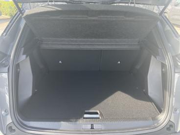 SPOTICAR Peugeot 2008 -e Gt Neues Modell Led/navi/kamera/shz Gebraucht - Suv Elektro  - Bretnig - 1200991164_3