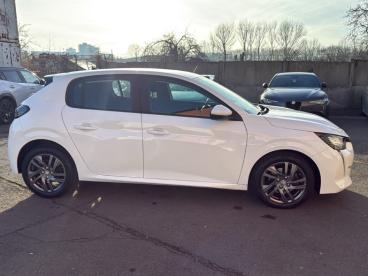 SPOTICAR Peugeot 208 Active Pack 1.2 Puretech 100 Navi Shz Gebraucht - Kleinwagen Benzin Weiß - Berlin - 1201216194_4