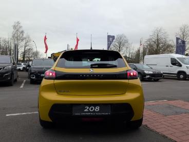 SPOTICAR Peugeot 208 Active Pack Elektromotor 136 Carplay Gebraucht - Kleinwagen Elektro  - Münster - 1201222632_4