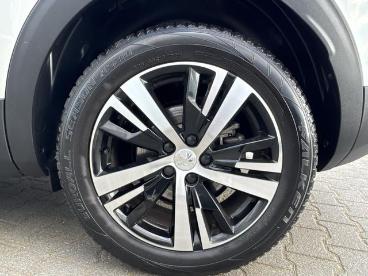 SPOTICAR Peugeot 3008 Gt Line Megadeal! Inkl Ahk+ 8fachbereift Gebraucht - Suv Benzin  - Neuss - 1201119550_5