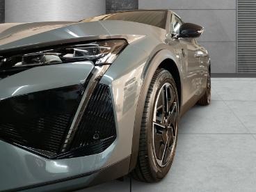 SPOTICAR Peugeot 408 Gt Hybrid 6-at El. Panodach Surrounding Premium-pa Gebraucht - Limousine Benzin  - Stralsund - 1201222675_4