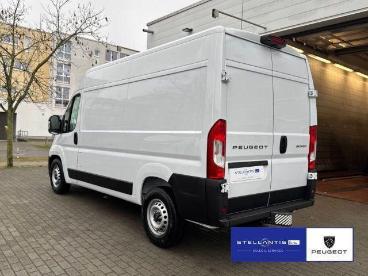 SPOTICAR Peugeot Boxer 335 2.2 Bluehdi L2h2 3,5 T Gebraucht -  Diesel Weiß - Berlin - 1201290950_2